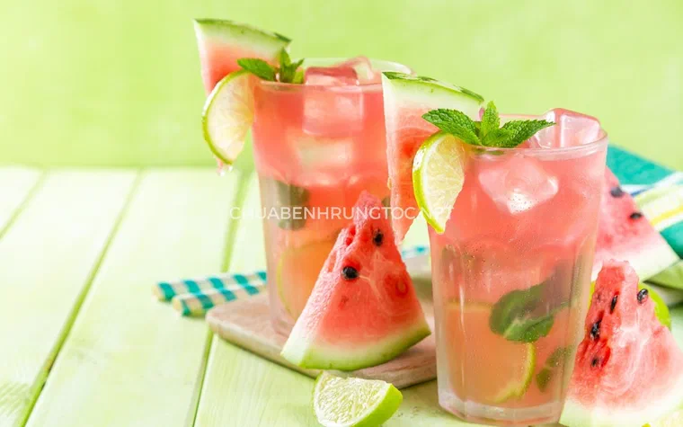 Các món chế biến từ dưa hấu như nước ép, sinh tố và salad giải nhiệt mùa hè